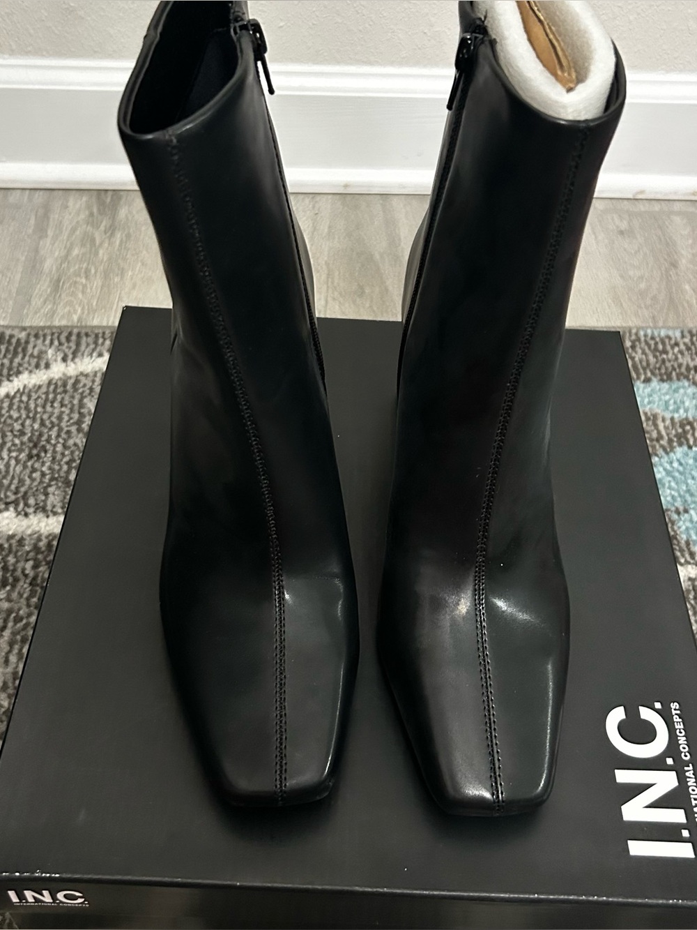 INC International Concepts Black Leather Square-Toe Ankle Boots Size 10.5